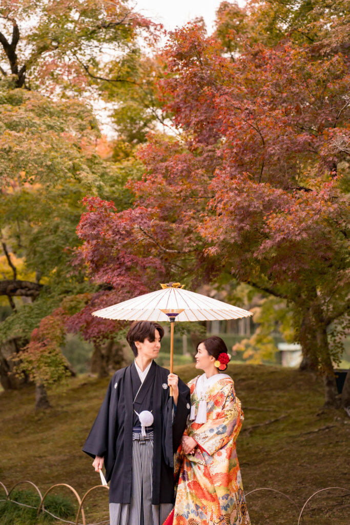 撮りフォトウェディング岡山での10月に撮影された紅葉時期の実際の写真お日にち選びの参考に038