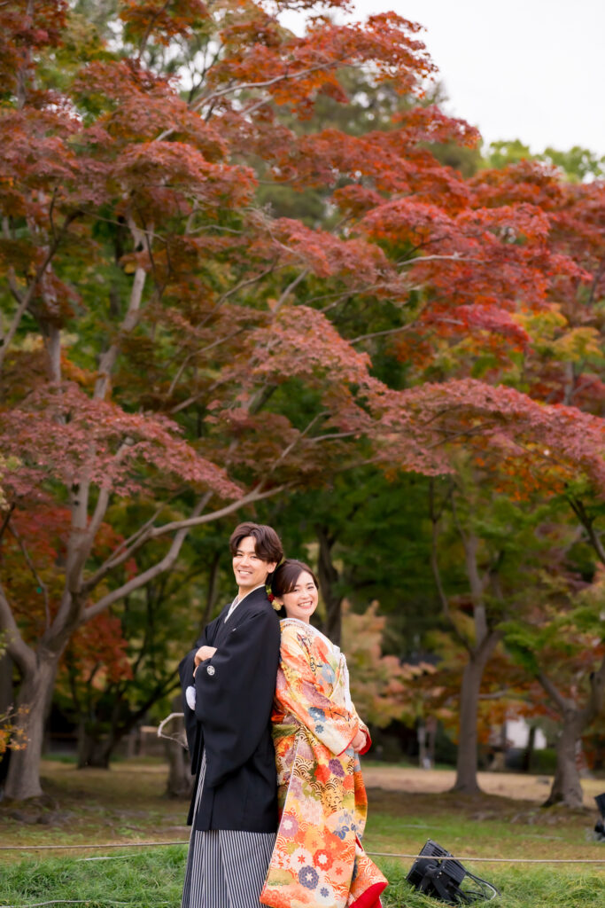 撮りフォトウェディング岡山での10月に撮影された紅葉時期の実際の写真お日にち選びの参考に039