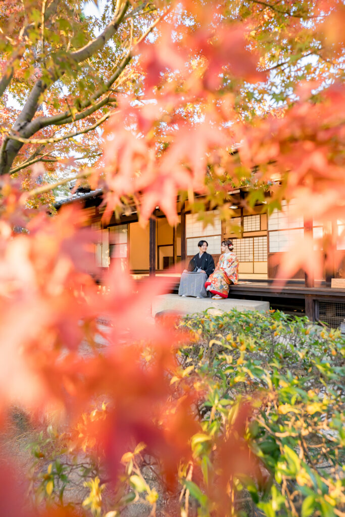 撮りフォトウェディング岡山での10月に撮影された紅葉時期の実際の写真お日にち選びの参考に057