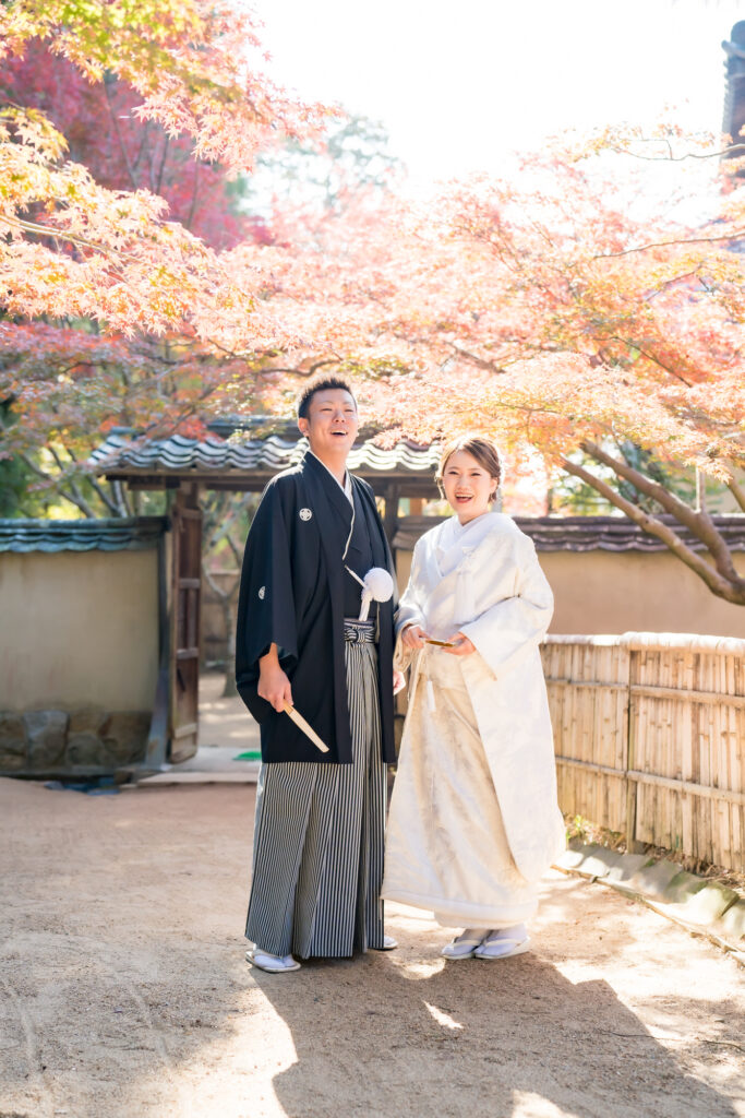 撮りフォトウェディング岡山での10月に撮影された紅葉時期の実際の写真お日にち選びの参考に059