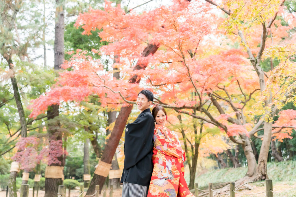 撮りフォトウェディング岡山での10月に撮影された紅葉時期の実際の写真お日にち選びの参考に087