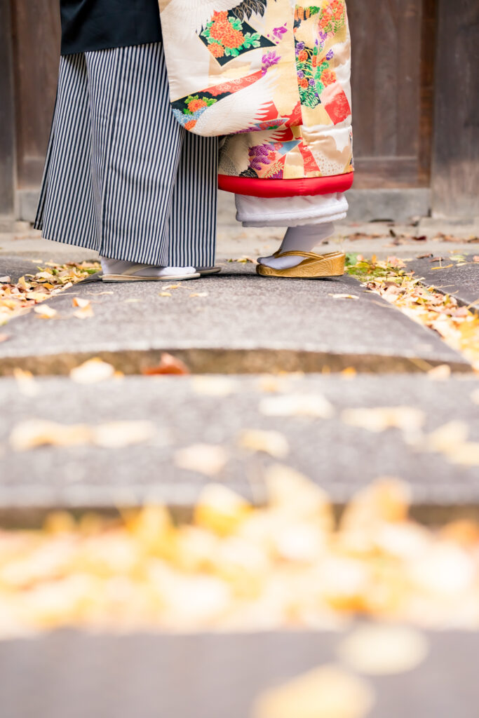 撮りフォトウェディング岡山での10月に撮影された紅葉時期の実際の写真お日にち選びの参考に098