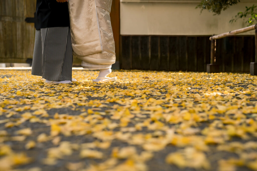 撮りフォトウェディング岡山での10月に撮影された紅葉時期の実際の写真お日にち選びの参考に108