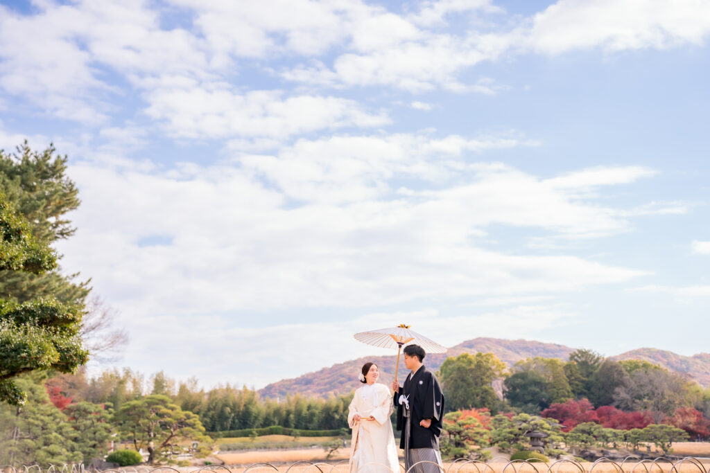 撮りフォトウェディング岡山での10月に撮影された紅葉時期の実際の写真お日にち選びの参考に110