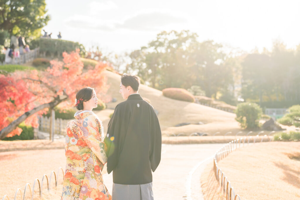 撮りフォトウェディング岡山での10月に撮影された紅葉時期の実際の写真お日にち選びの参考に128