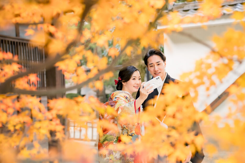 撮りフォトウェディング岡山での10月に撮影された紅葉時期の実際の写真お日にち選びの参考に130