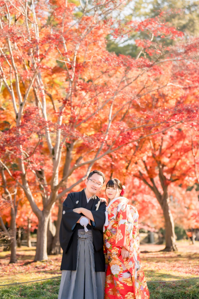 撮りフォトウェディング岡山での10月に撮影された紅葉時期の実際の写真お日にち選びの参考に160