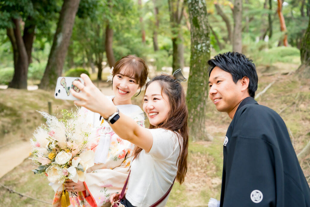 岡山で結婚式の前撮りフォトウェディングプロカメラマン目線で新緑の魅力をご紹介2026夏限定LITEプラン早割でさらにお得後楽園2815