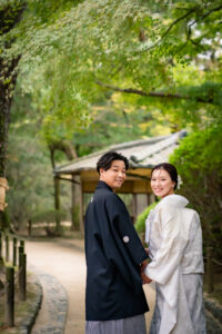 岡山後楽園での前撮りフォトウェディング和装をお得にネムラフィルムズ紅葉